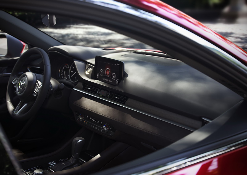 Illustration for article titled Behold The Turbocharged 2018 Mazda6 With A Much Nicer Interior And 310 LB-FT Of Torque